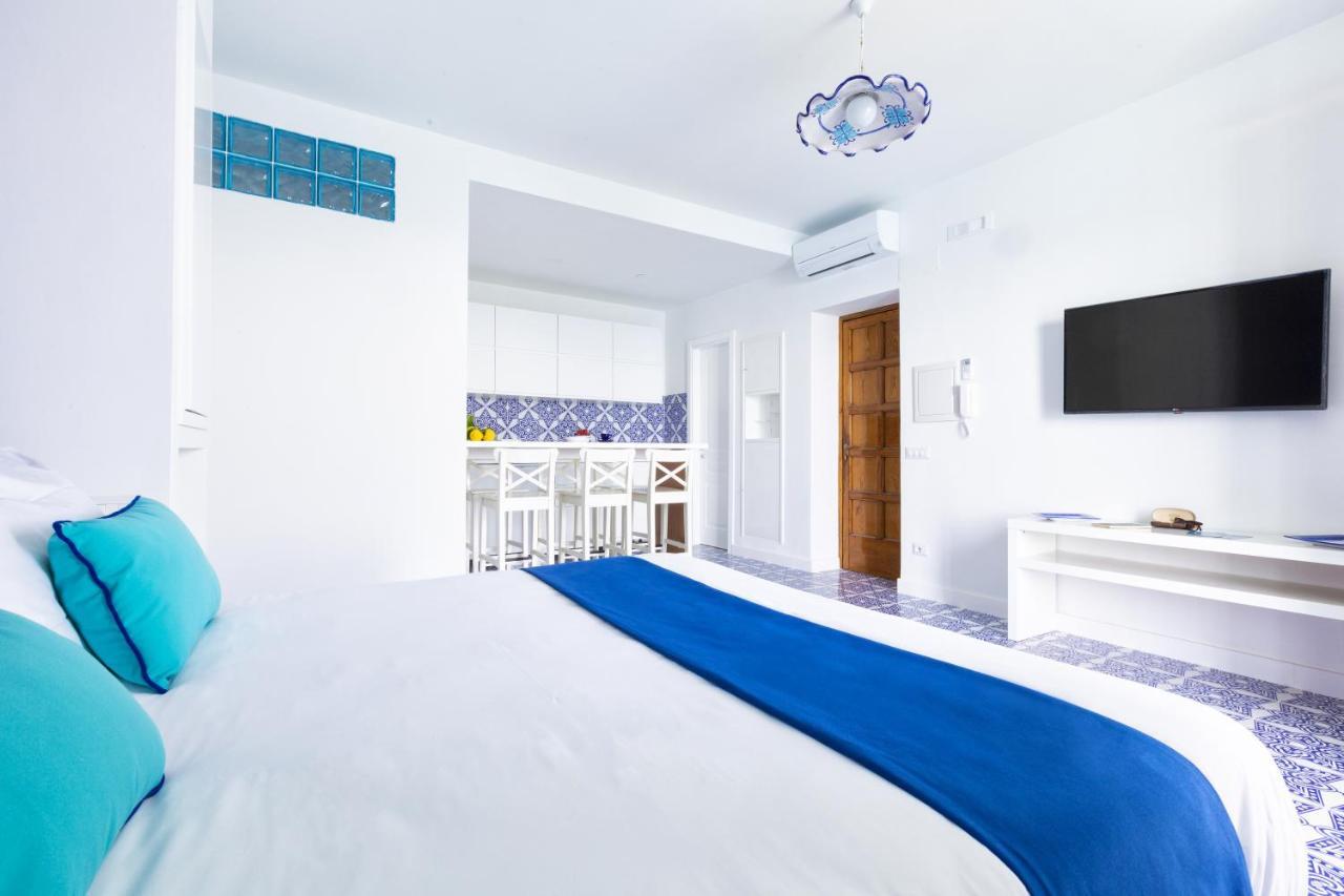 Blue View Apartment
